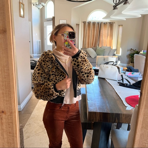 Adika Jackets & Blazers - Adika Cheetah Print Faux Fur Jacket